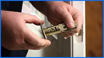Lake Worth Expert Locksmith Lake Worth, FL 561-692-4272 - 6-door-repair